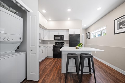 Floor plan for 1 bed, 1 bath, 536 sqft